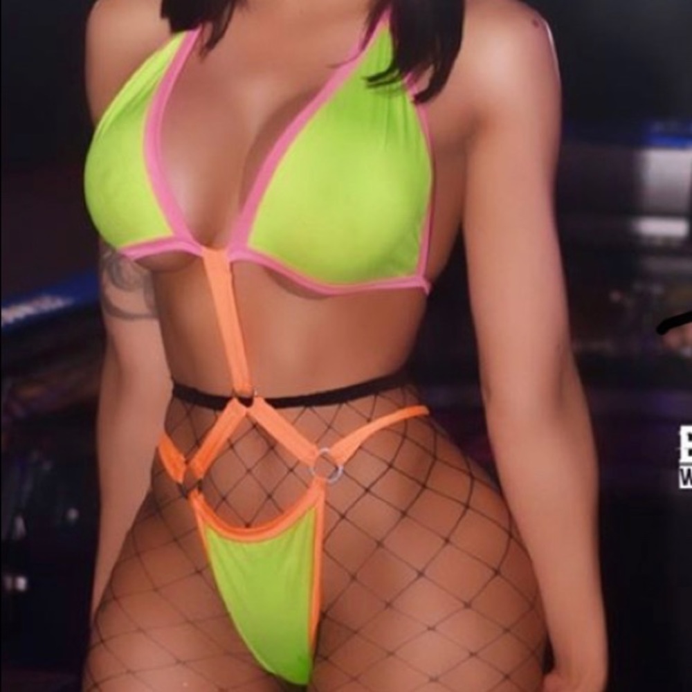 One piece bikini bathing suit
